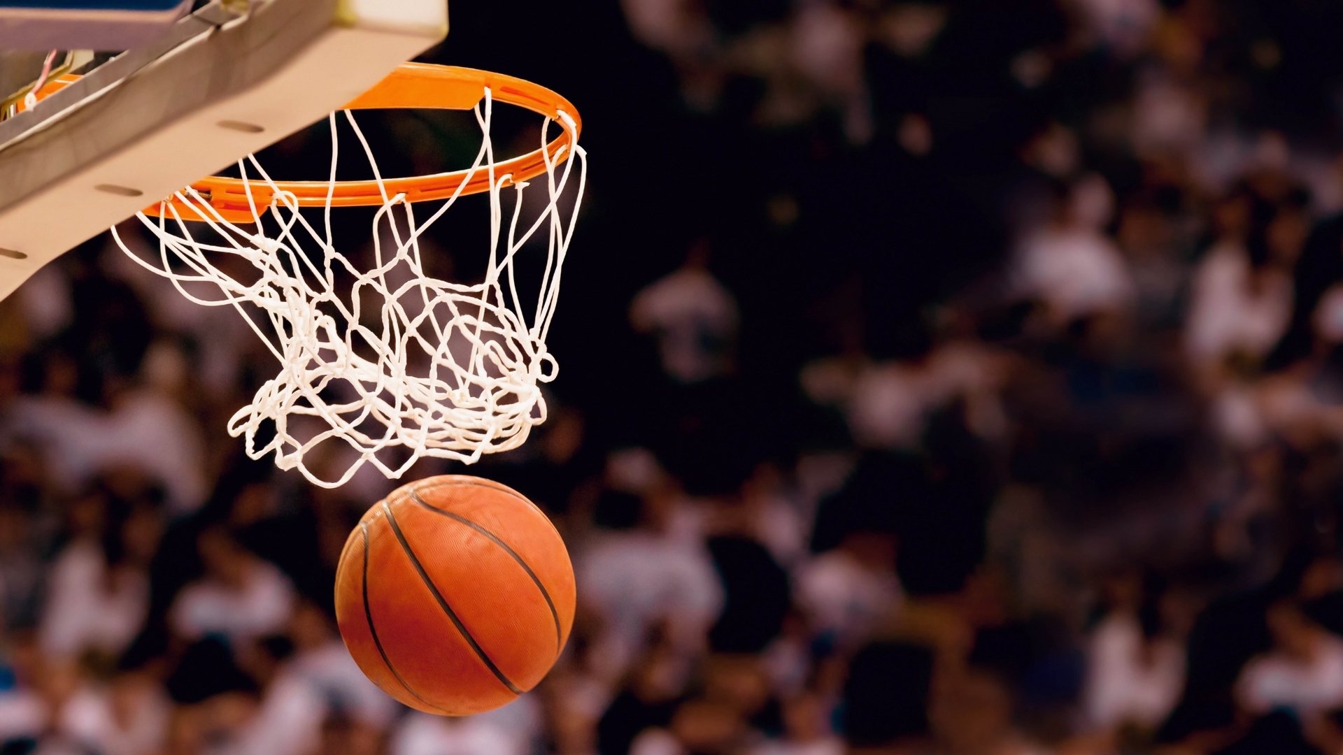 双城记,北京国安借NBA东风官宣引援,北京首钢欧篮联名单调整迎来里程碑之夜